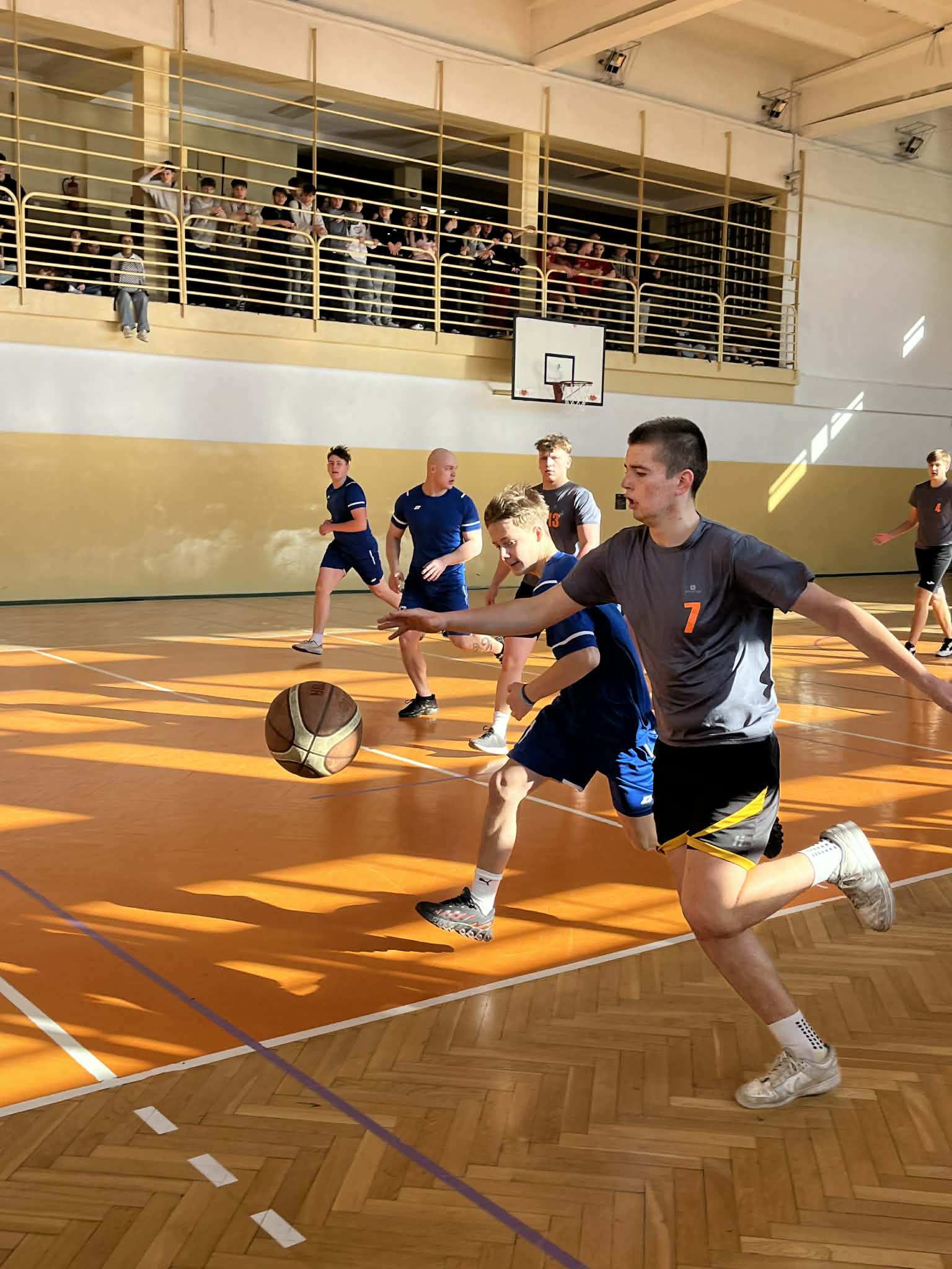DWA TYTUŁY WICEMISTRZÓW  POWIATU OPOCZYŃSKIEGO W PIŁCE KOSZYKOWEJ ZARÓWNO DZIEWCZĄT JAK I CHŁOPCÓW !!!